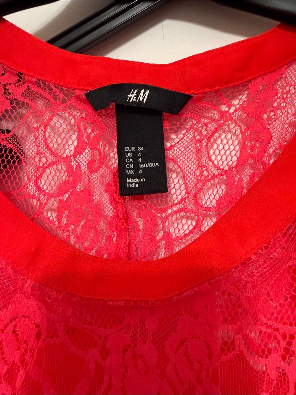 H&M Bright Red Lace Yoke Short Sleeve Blouse - Picture 2 of 3